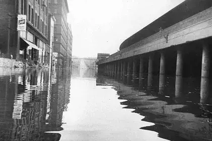 Photo of St. Paul during 1965 flood