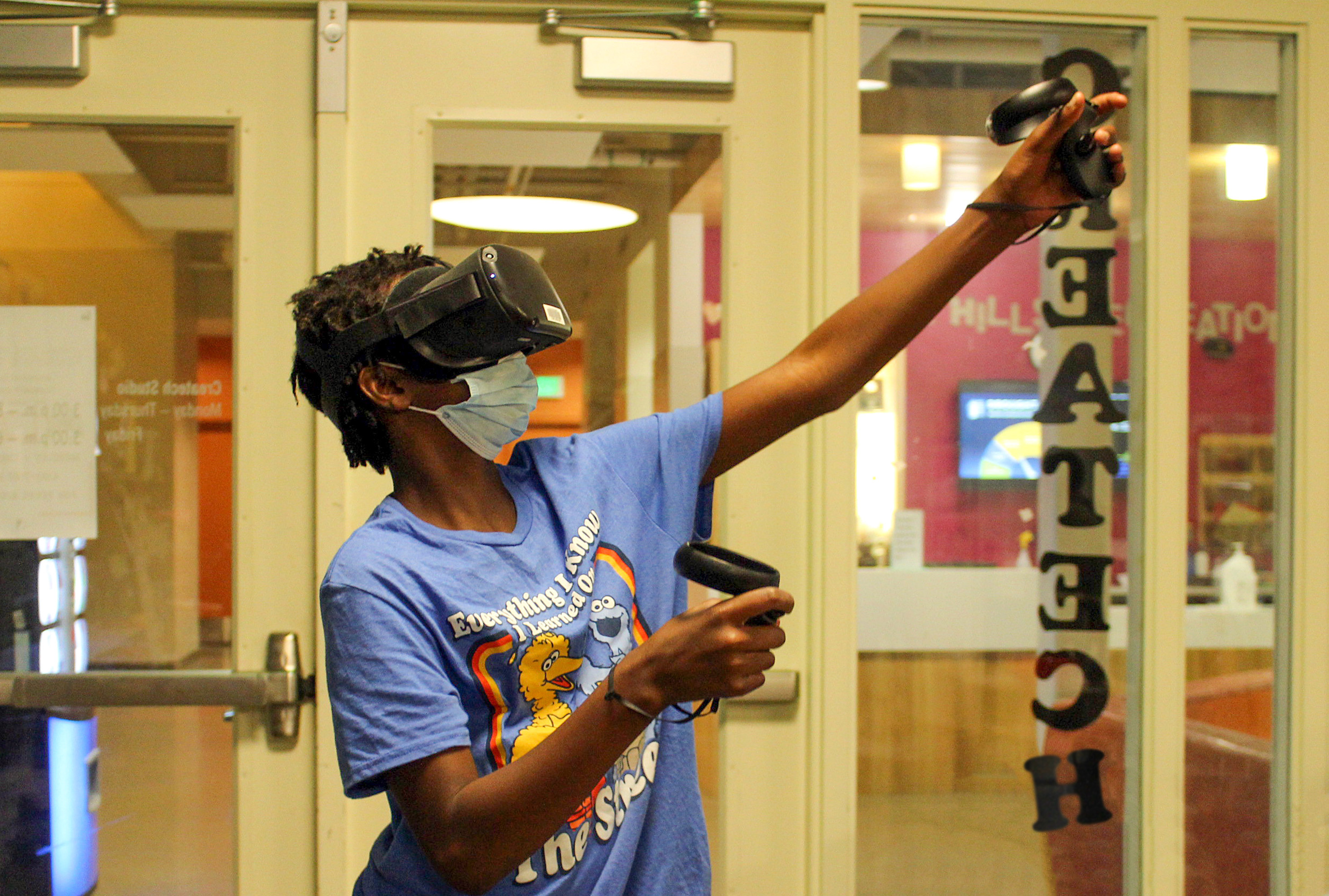 Teen using VR headset in Createch studio