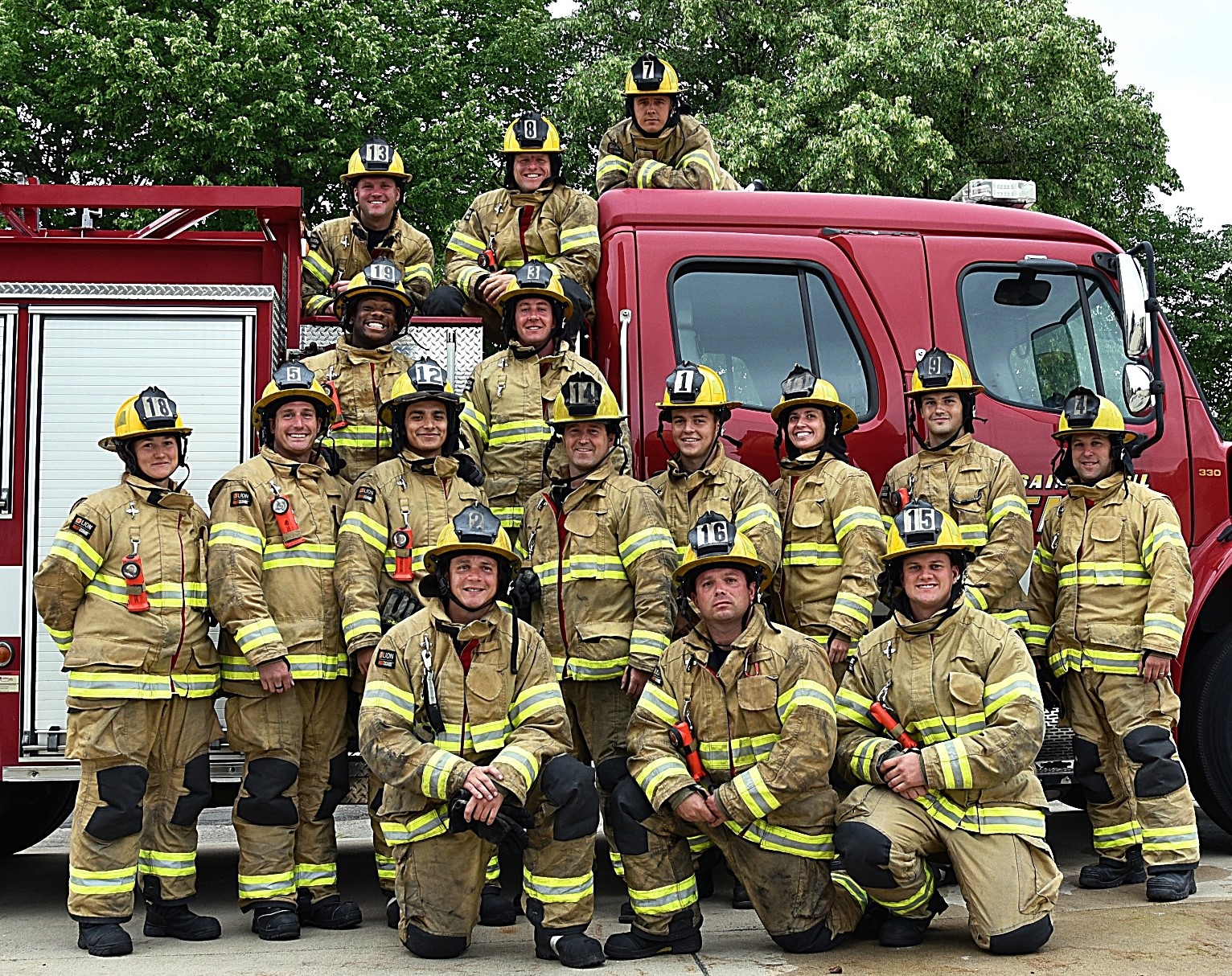 St. Paul firefighters battle morning fire