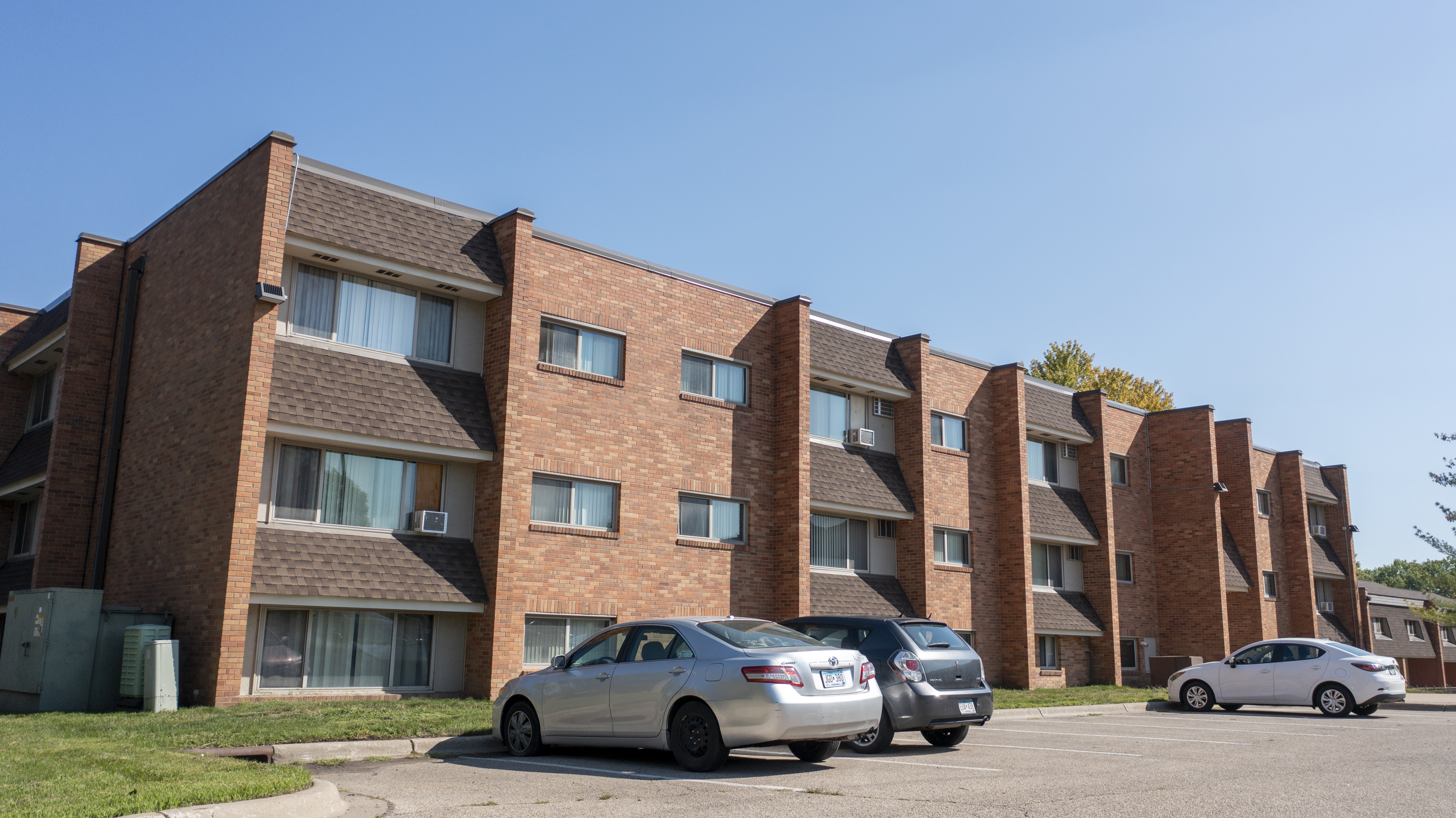 Apartment building in Rondo