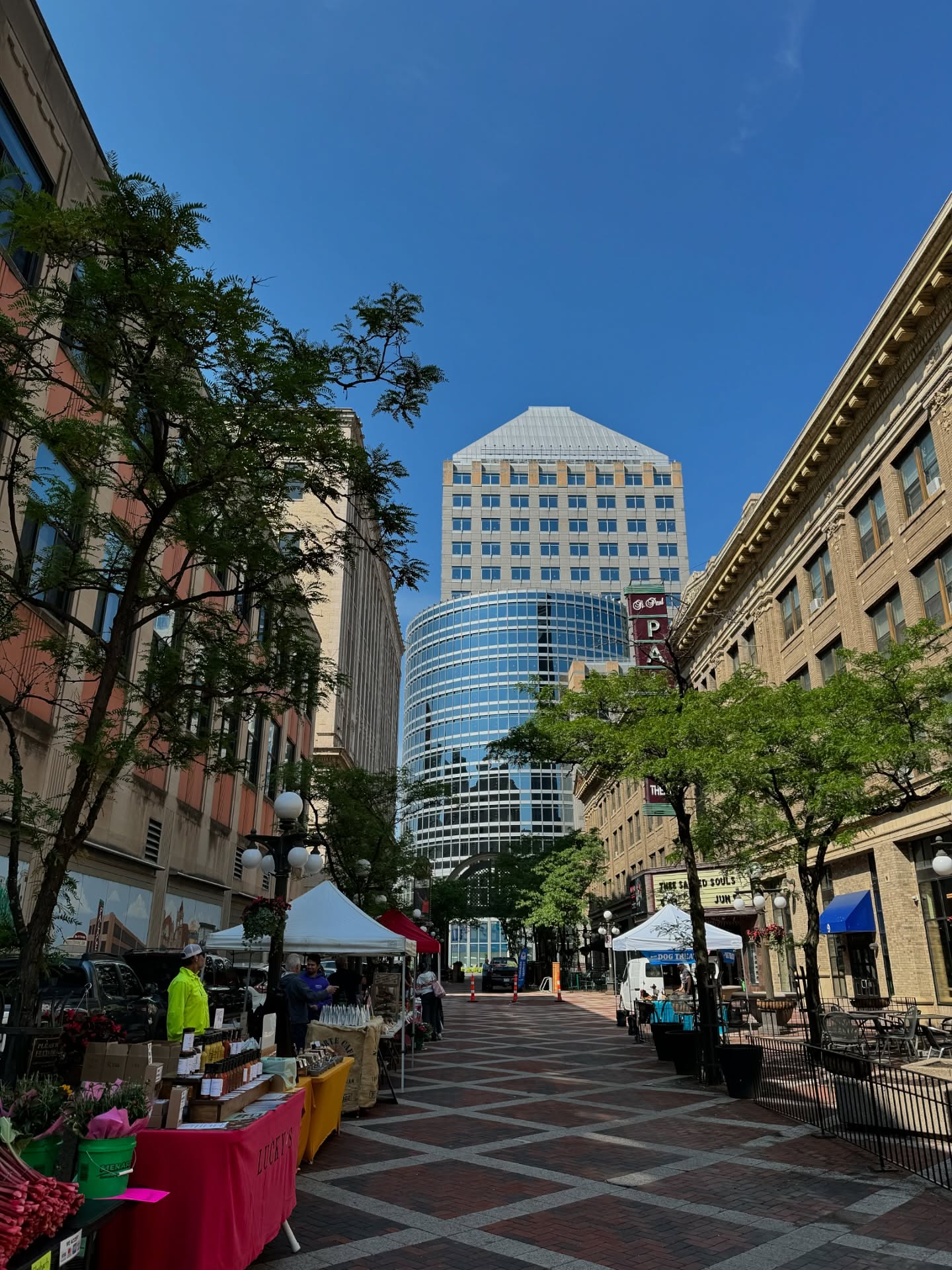 7th Place Farmers Market