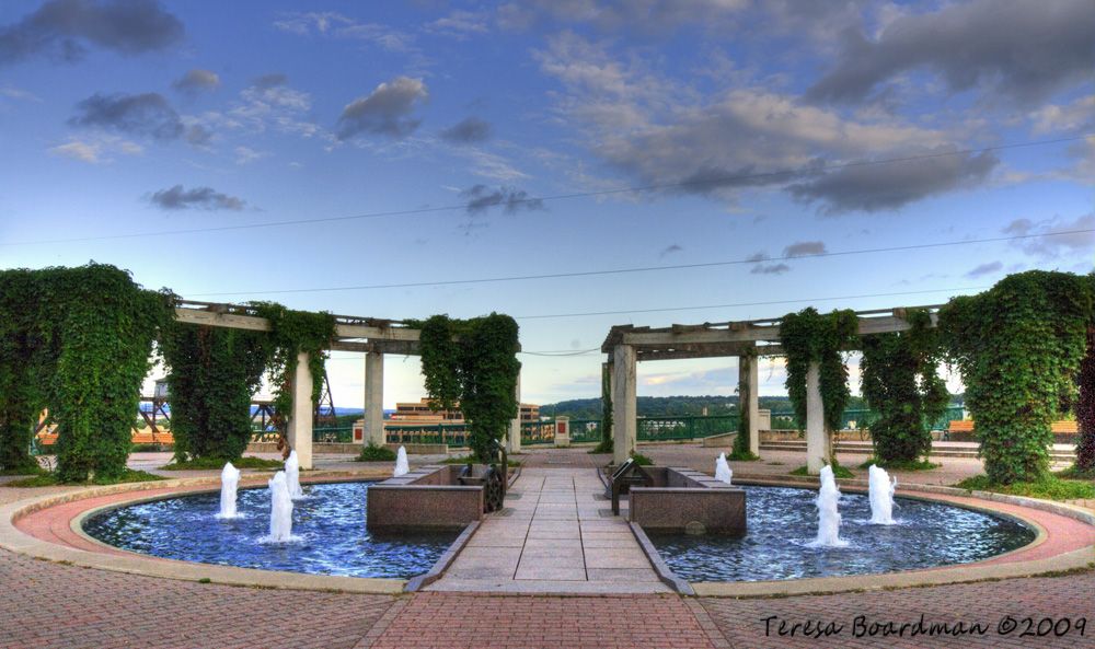 Kellogg Mall Fountain