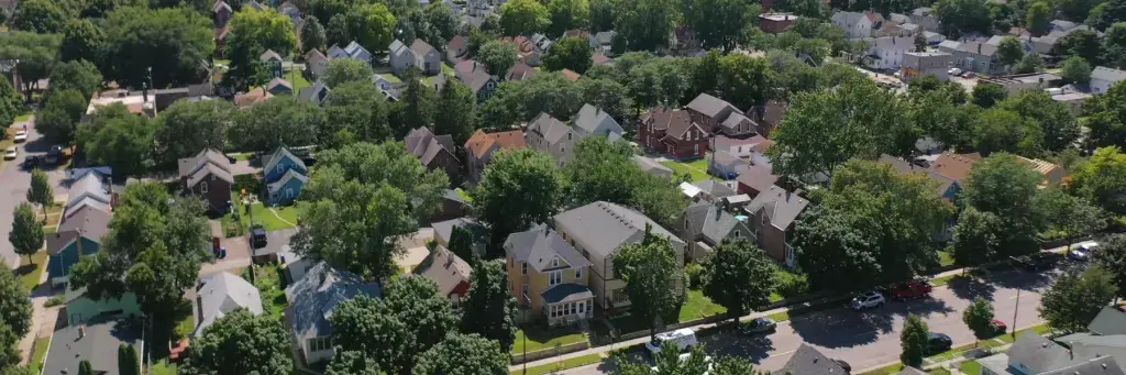 Drone shot of housing in Saint Paul