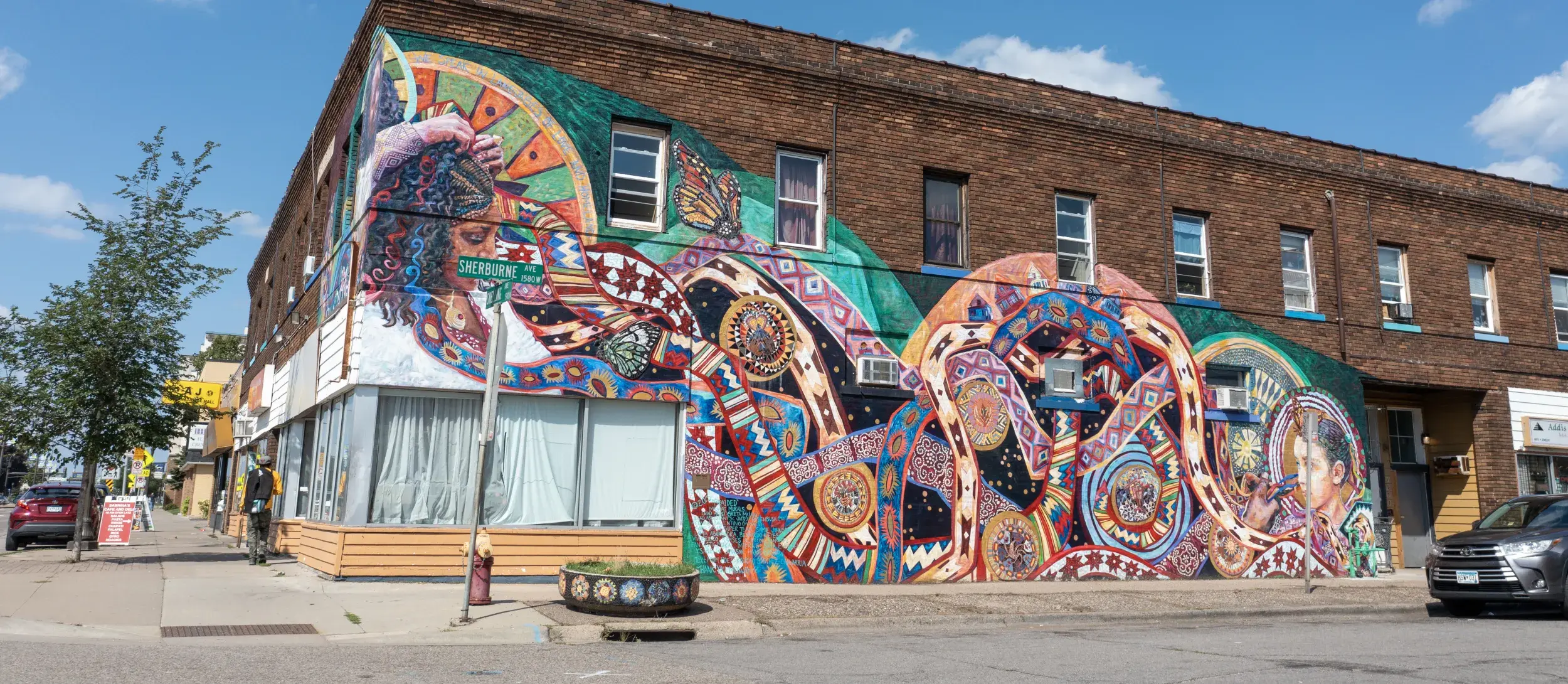 Snelling Avenue businesses