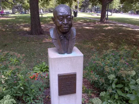 Frank Boyd Public Art