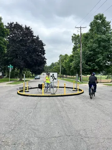 Temporary traffic circle