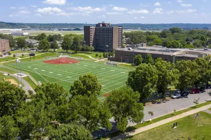 Image of El Rio Vista Recreation Center and outside area taken from air