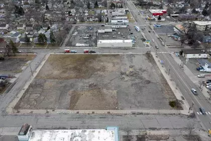 1570 White Bear Avenue - Looking South