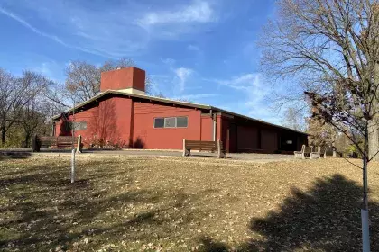 Highland Park Pavilion - Exterior