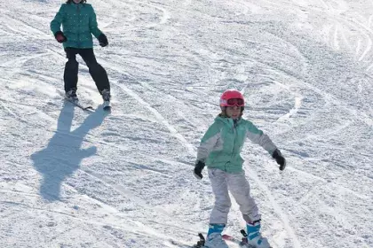 Como Park Ski Center skiers 